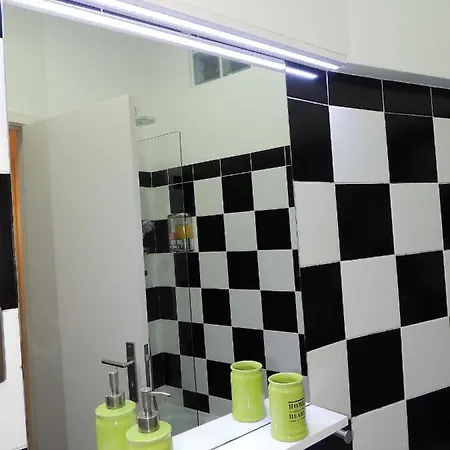 アパート Rendez Vous *